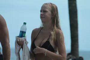 Candid Florida beach and bikini girls