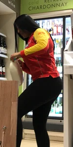 Convenience store employee with a sexy big ass in leggings