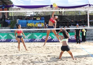 Thai candid volleyball girls