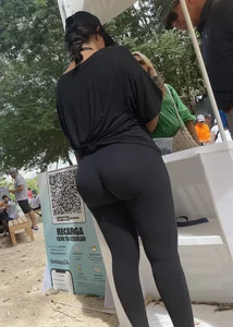 The Best Ass EVER ! 10/10 (OC) NUTBUSTER