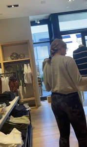 ridiculously fit blonde pawg w glasses in lulus