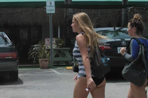 Florida beach and bikini girls