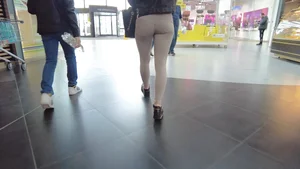 What a cute, lil TIGHT  (Not OC)