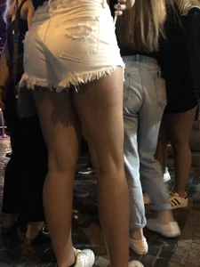 Girl in White Mini-Shorts with Hot Legs Street Closeup Candid
