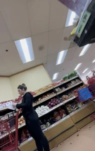 MILF Trader Joe’s got some good asss / not OC
