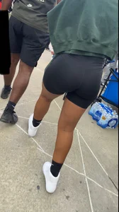 Bubble butt in legging shorts