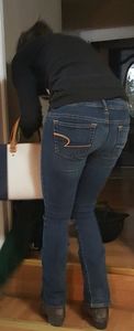 Tight jeans and pants are sexy
