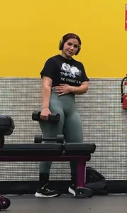 Latina in Green leggings knew I was capping