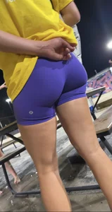 Fun ass in purple lulu shorts!