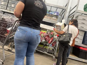 Big booty biker chick!