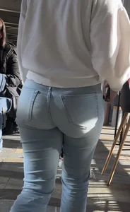 College girl with hot juicy bubble butt in flared jeans