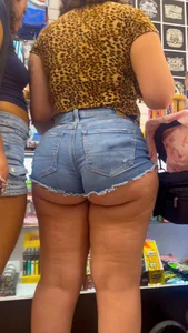 Big Latina momma in Jean shorts!
