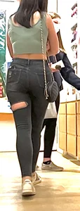 Two teens lookin for hot cream