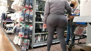 Fake Booty Mature Latina In SeeThru Leggings W/VPL