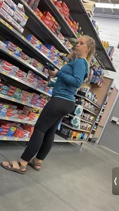 Buttered Face Thick Ass Blonde Milf In Leggings😮‍💨