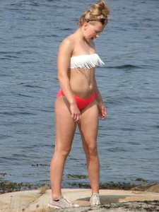 Bikini girls