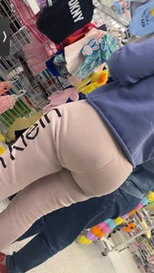 Thick Latina Milf In Pink Sweatpants!