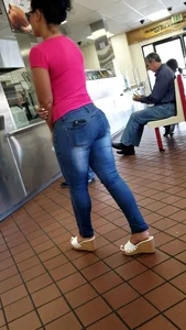 Latin milf in tight jeans showing hot ass