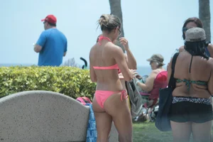 Sexy Florida beach bikini girls