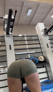 Amazing ass Gym Post  / Not OC