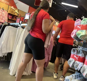 Thick Latina in black biker shorts (oc)