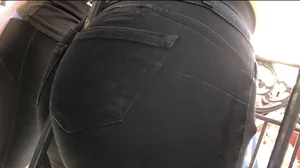 Latina Black Jeans
