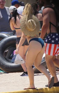 Salt River Tubing girls