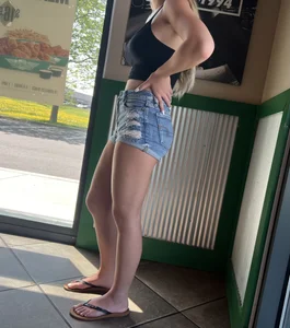 Blondie at wing stop (oc)