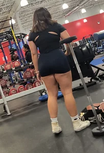 Thick bubble butt gym pawg