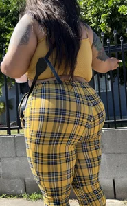 Fat ass in yellow