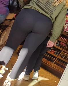 PAWG with a booty VTL (OC)