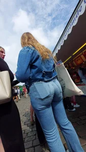 The Blonde Tight Pants Immersion