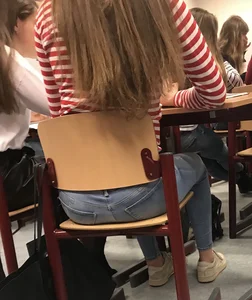 Gallery of Photos in College Classroom - Candid Girls in Jeans, Pantyhose and Skirts