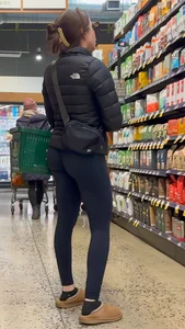 (30th Post!) Fit Chick at Whole Foods Bends Over in leggings