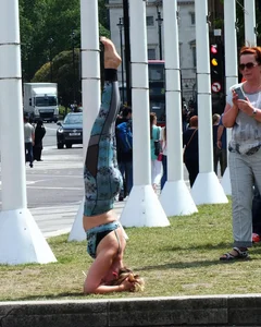 Candid sexy yoga girls