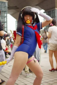 Sexy Asian girls in Cosplay outfits