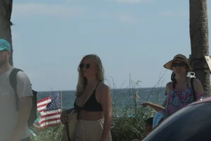 Deerfield Beach girls in bikinis