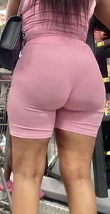 Huge Booty Ebony Milf in all Pink (vpl)