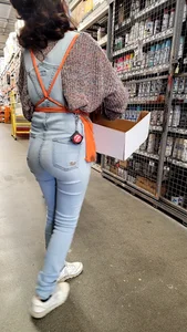 Home Depot worker…tight jeans