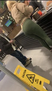 BLONDE PAWG in Green Leggings