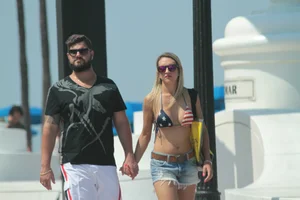 Sexy Florida beach bikini girls, some topless