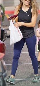Milf with a great ass in tight blue leggings