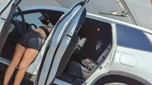 PAWG MILF with VTL at Car Wash OC