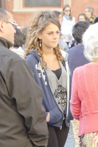 Pretty curly haired girl in tight leggings