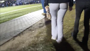 Candid Bubble Butt in Tight Pants Park Skeaky Photo