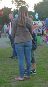 Park candid booty in tight blue jeans creepshot