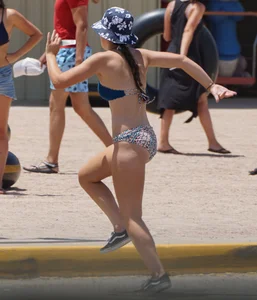 Bikini girls at Salt River Tubing in Arizona
