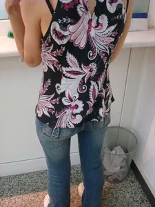Hot GF in tight jeans, closeups of her hot ass
