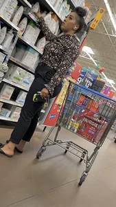 Sexy Juicy Big Bubble Butt Lightskinned Ebony Milf Dressed Classy😮‍💨