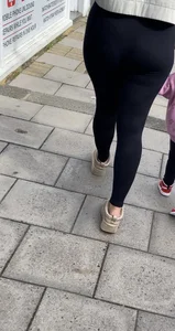 OC Sexy milf with a Fat ass VTL leggings